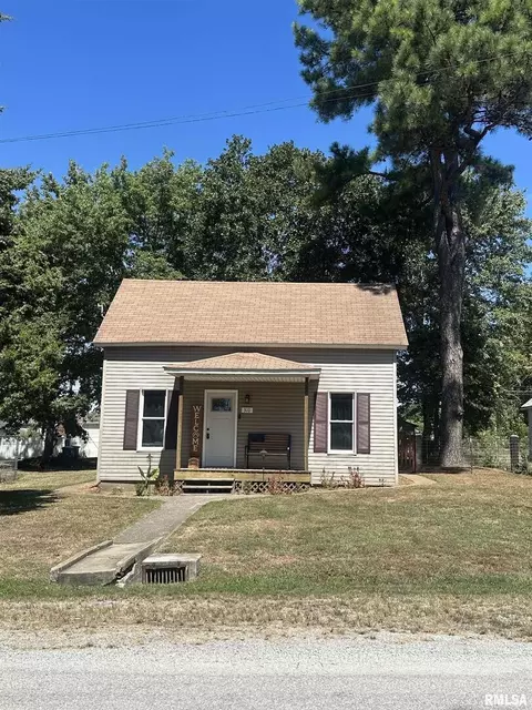 310 E Almond St, Percy, IL 62272