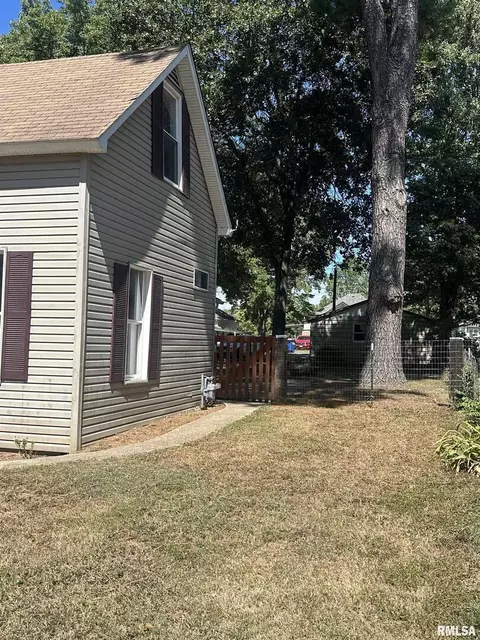 310 E Almond St, Percy, IL 62272 photo 6