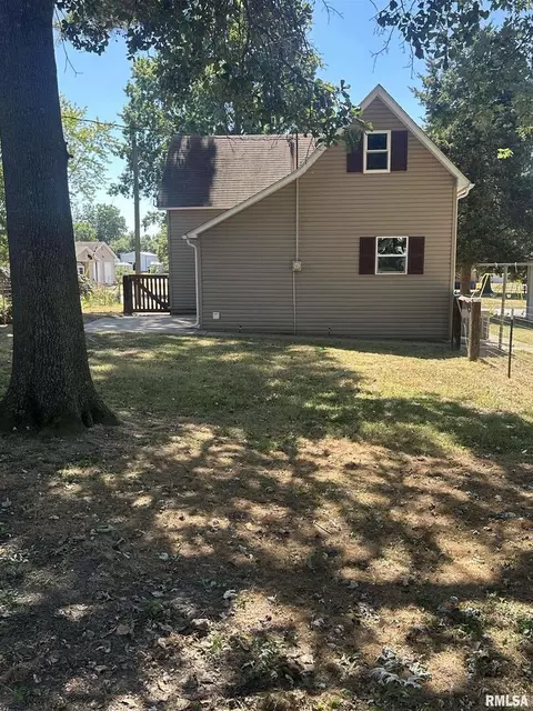 310 E Almond St, Percy, IL 62272 photo 2