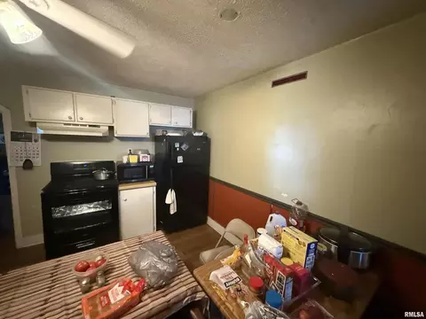 617 N Walnut St, Centralia, IL 62801 photo 21