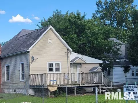 Exterior - 617 N 14th St, Herrin, IL 62948 photo 2 of 2