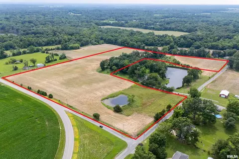 012 Paulton Rd, Pittsburg, IL 62974