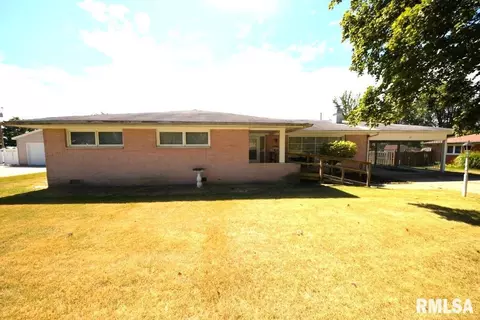 23 Greve St, Centralia, IL 62801