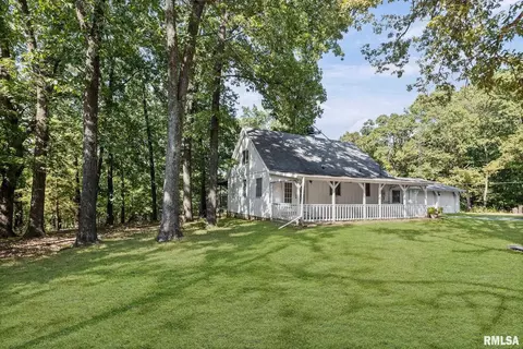 2720 Miles Ln, Salem, IL 62881