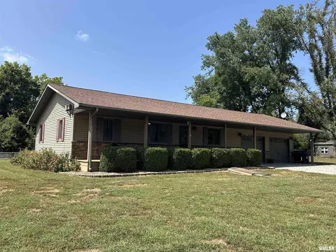 604 Shoal Creek Rd, Murphysboro, IL 62966