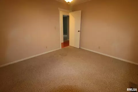 Bedroom - 101 Lingale St, Marion, IL 62959 photo 9 of 10