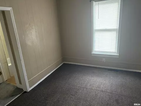 Bedroom - 2142 Herbert St, Murphysboro, IL 62966 photo 1 of 4