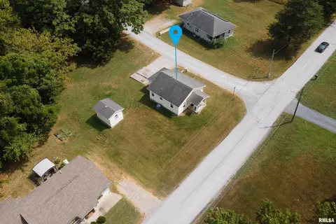 491 Wells Rd, Murphysboro, IL 62966 photo 2