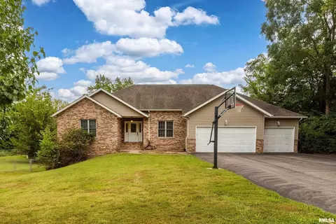 186 Bonnie Brae Rd, Carbondale, IL 62901