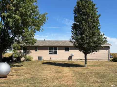 Exterior - 962 Red Stripe Rd, Sandoval, IL 62882 photo 3 of 3