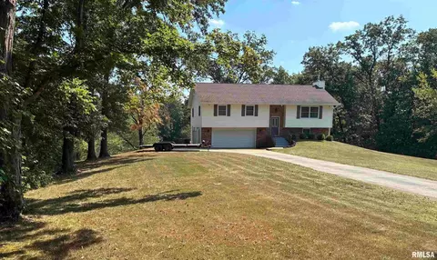 16312 N Hawthorne Ln, Mount Vernon, IL 62864