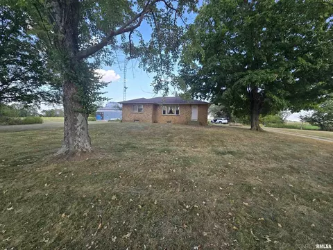 13840 N Dove Ln, Bluford, IL 62814