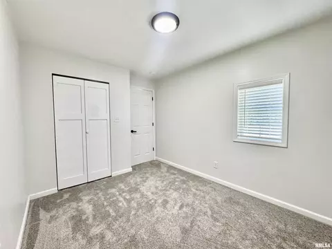309 W Main St, Ewing, IL 62836 photo 27