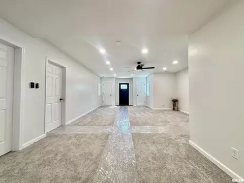 309 W Main St, Ewing, IL 62836 photo 10