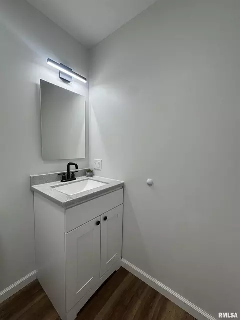 309 W Main St, Ewing, IL 62836 photo 30