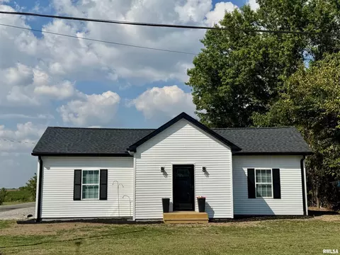 309 W Main St, Ewing, IL 62836 photo 3