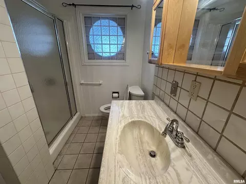 341 Mcfall St, Benton, IL 62812 photo 26