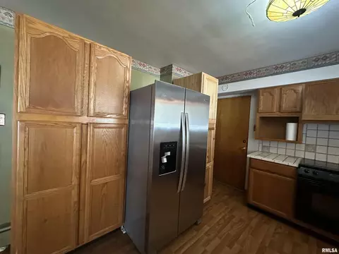 341 Mcfall St, Benton, IL 62812 photo 16