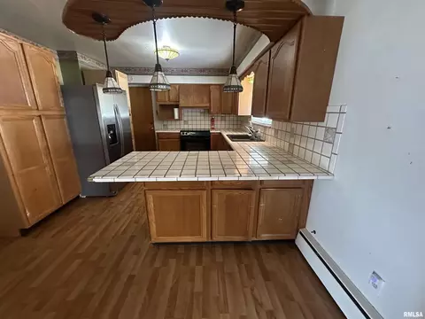 341 Mcfall St, Benton, IL 62812 photo 17
