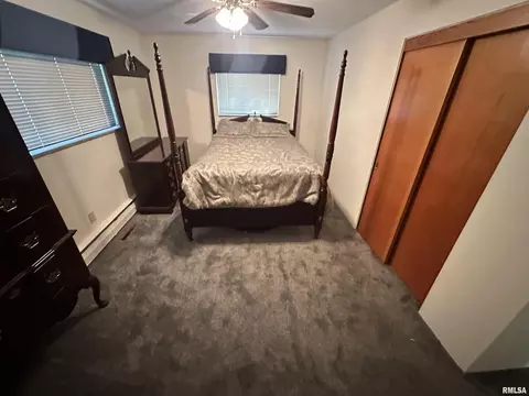 341 Mcfall St, Benton, IL 62812 photo 23