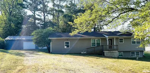 744 Cardinal Rd, Carbondale, IL 62901
