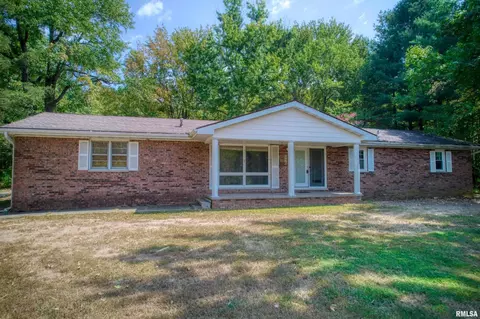 5188 Market Rd, Marion, IL 62959