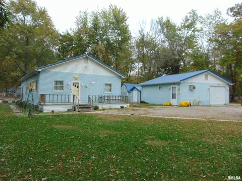 3349 Bell Ln, Du Quoin, IL 62832