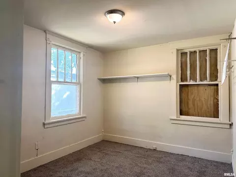 Bedroom - 313 Castleton Ave, Mount Vernon, IL 62864 photo 1 of 6