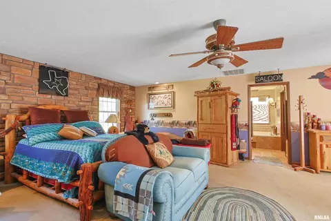 11939 Cochran Rd, Marion, IL 62959 photo 8