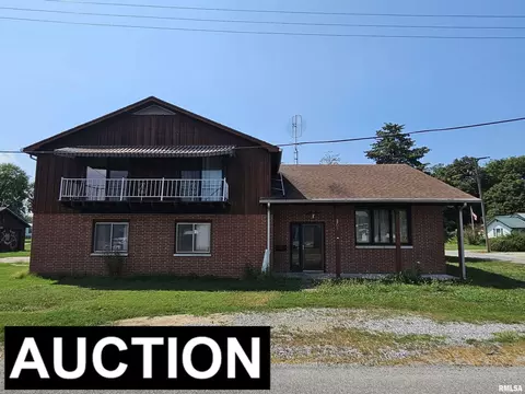 201 Elliott St, Crossville, IL 62827