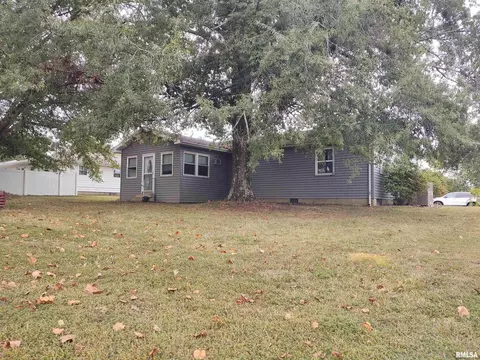110 Stork St, Anna, IL 62906 photo 4