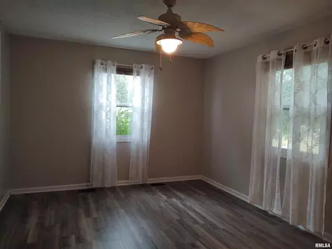 110 Stork St, Anna, IL 62906 photo 20