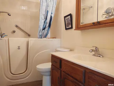 110 Stork St, Anna, IL 62906 photo 24