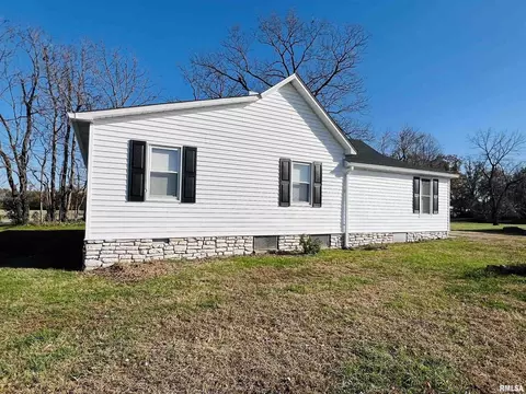 1810 S Highway 142 Hwy, Eldorado, IL 62930 photo 2