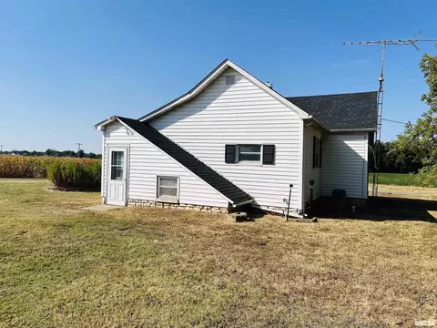 1810 S Highway 142 Hwy, Eldorado, IL 62930 photo 4