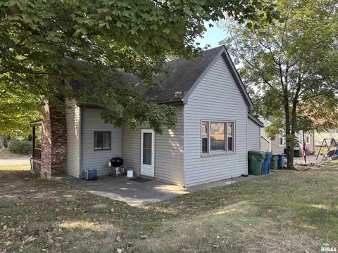 119 Warren St, Anna, IL 62906 photo 9