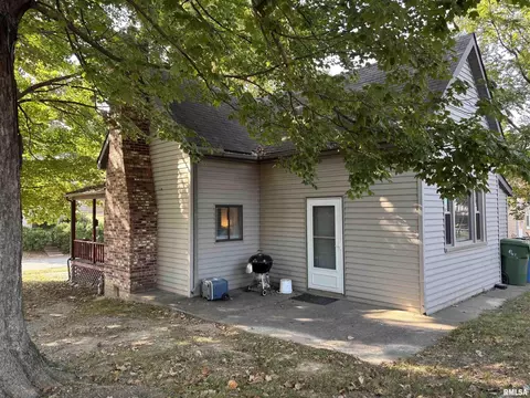 119 Warren St, Anna, IL 62906 photo 6