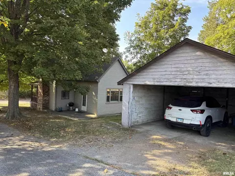119 Warren St, Anna, IL 62906 photo 8