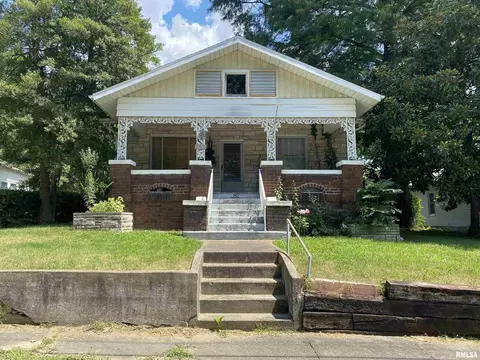 526 N 9th St, Murphysboro, IL 62966
