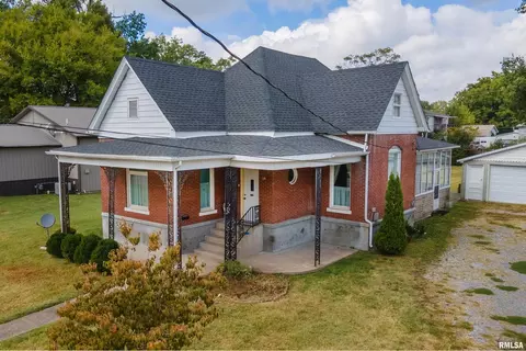 716 E Main St, Marion, IL 62959