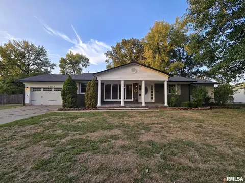 12152 E Meadows Dr, Mount Vernon, IL 62864 photo 7