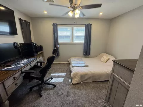 801 W 5th St, Flora, IL 62839 photo 29