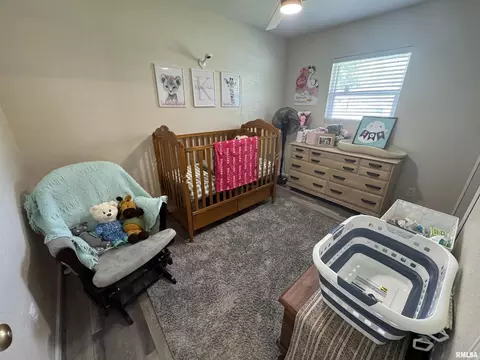 801 W 5th St, Flora, IL 62839 photo 18