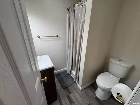 801 W 5th St, Flora, IL 62839 photo 33