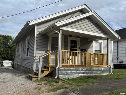 408 N 6th St, Mount Vernon, IL 62864