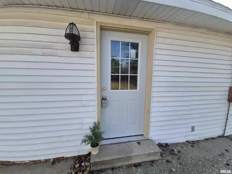 Other - 802 Dillard St, Eldorado, IL 62930 photo 6 of 10