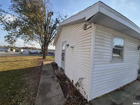 Other - 802 Dillard St, Eldorado, IL 62930 photo 5 of 10