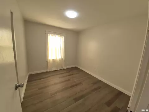 Bedroom - 802 Dillard St, Eldorado, IL 62930 photo 1 of 4