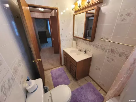405 Saint Clair St, Odin, IL 62870 photo 22