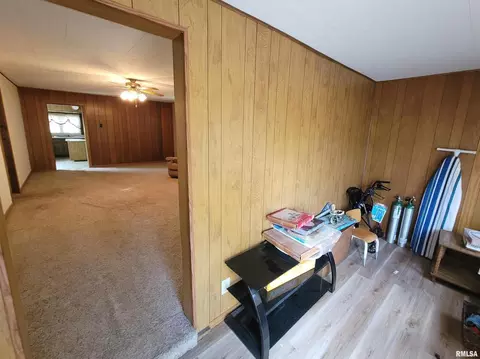 405 Saint Clair St, Odin, IL 62870 photo 14